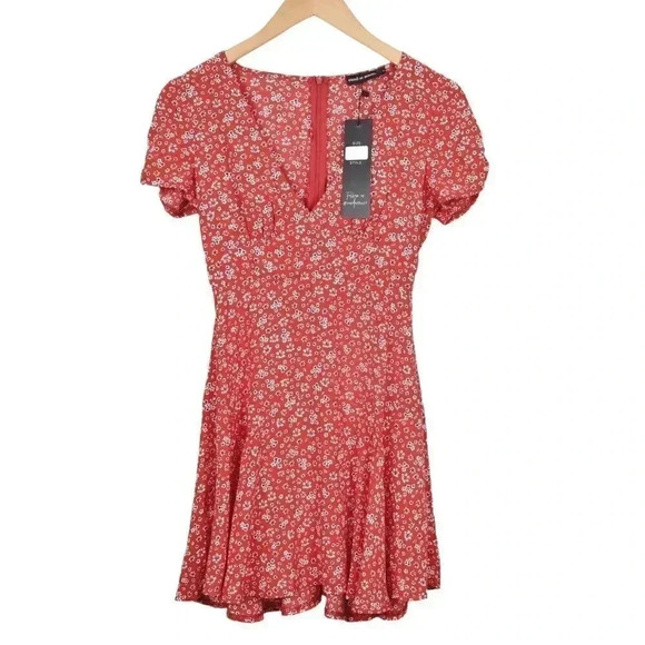 Nwt Sundae Muse Gabriella Floral Mini Dress Red Size 2 - Picture 3 of 15